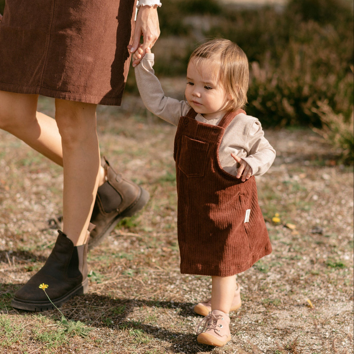 Kinder Cord Latzkleid Mika