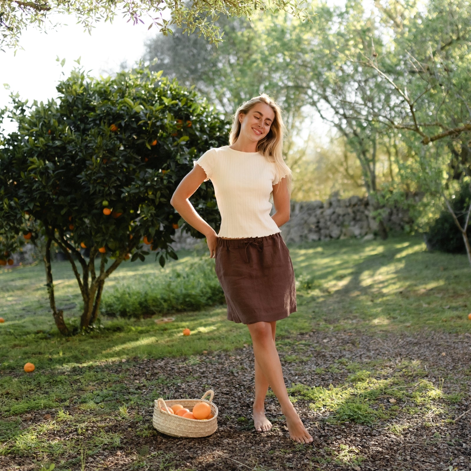 https://nordlichtstore.com/cdn/shop/files/leinen_bio_fair_blau_braun_bluse_hose22.jpg