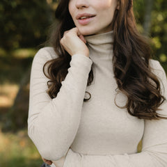 Geripptes Rollkragenshirt Dana